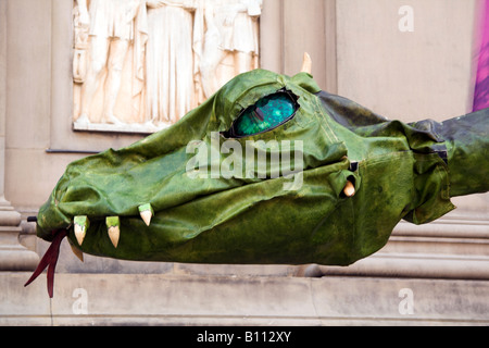 Liverpool Straße kommenden Festival, Sarruga Dracs, Drachen-Skulpturen Stockfoto