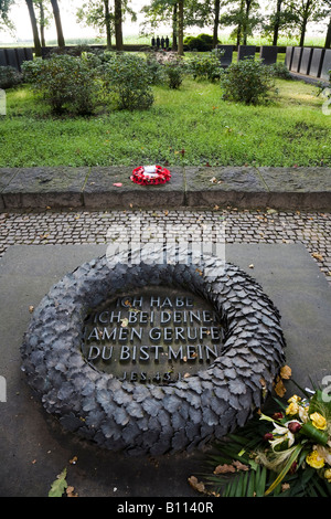 Kranz und Gedenkstätte Deutscher Soldatenfriedhof deutschen Krieg Friedhof Belgien Stockfoto