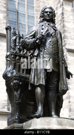 Leipzig, Neues Bach-Denkmal, eine der Thomaskirche Stockfoto