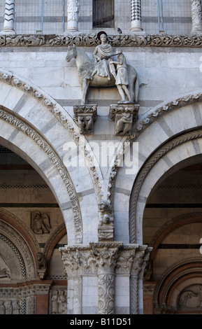 Lucca, Dom, Westfassade, Heiliger Martin Stockfoto