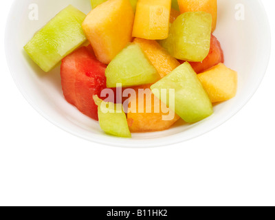 Schale mit frischem gesunden Gemischten Melone Obst Frühstück oder Dessert Isoliert gegen einen weißen Hintergrund mit keine Menschen und einen Freistellungspfad Stockfoto