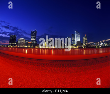 SKYLINE VON DOWNTOWN PITTSBURGH PENNSYLVANIA USA Stockfoto