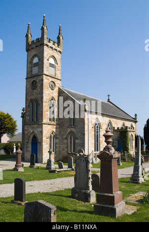 dh ROSEMARKIE ROSS CROMARTY Church Of Scotland Kirk und Grabstein Friedhof Stockfoto