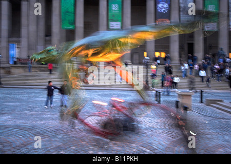 Liverpool Straße kommenden Festival, Sarruga Dracs, Drachen-Skulpturen Stockfoto