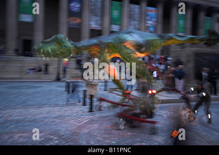 Liverpool Straße kommenden Festival, Sarruga Dracs, Drachen-Skulpturen Stockfoto