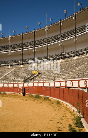 Die Plaza de Toros (Stierkampfarena) in El Puerto de Santa Maria. Plaza de Toros, El Puerto de Santa Maria, Cádiz, Andalucía, Spanien. Stockfoto