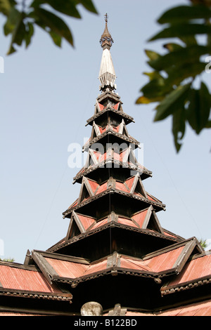 Teakholz Kloster Bagaya Kyaung Inwa (Ava) in der Nähe von Mandalay, Myanmar (Burma) Stockfoto