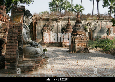 Wenn alte Ruinen Stadt Inwa (Ava) in der Nähe von Mandalay, Myanmar (Burma) Stockfoto