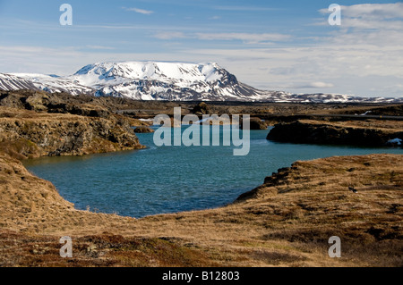 Blick auf Sellandafjall vom Myvatn-See in der Nähe von Gardur. Island Stockfoto