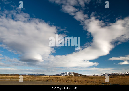 Himmel über Erdwärmefeldes. Námafjall Island Stockfoto