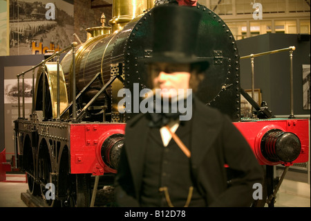 Modell der I K Brunel vor Replik North Star Lokomotive die erste GWR-Lok Stockfoto