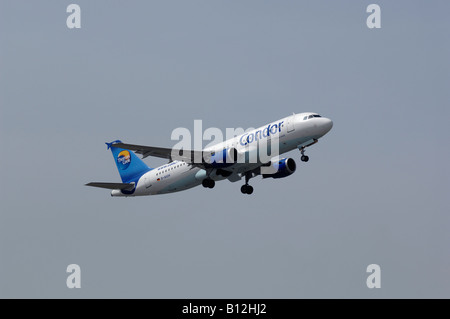 Airbus A320 von Condor Stockfoto