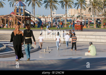 Tripoli, Libyen, Nordafrika. Nachmittag in dem öffentlichen Park Spielplatz in der Nähe der Green Square. Stockfoto