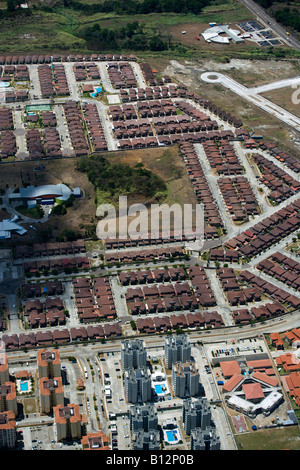 ANTENNE ÜBER MODERNE WOHN SUBURBAN HÄUSER PANAMA STADT REPUBLIK VON PANAMA Stockfoto