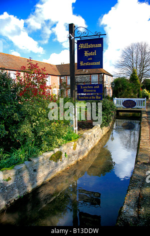 Mühlbach-Hotel und Restaurant Bosham Dorf West Sussex England Großbritannien UK Stockfoto