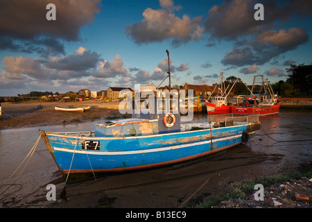 Angelboote/Fischerboote am Brancaster Staithe an der Nordküste Norfolk Stockfoto