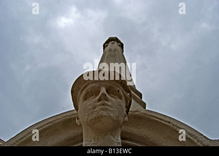 Detail der britische Kriegsgräberstätte in Richmond nach Themse, Surrey, England, zeigt den Kopf eines Seemanns Stockfoto