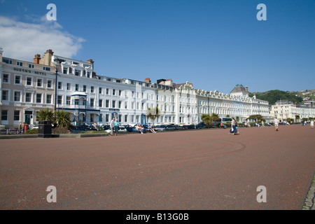 Llandudno Conwy North Wales UK können Hotels am Meer und der breiten Promenade von diesem beliebten walisischen Küstenort Stockfoto