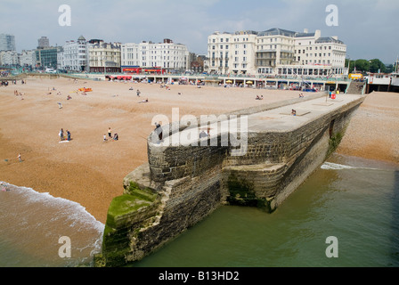 Blick auf den Strand von Brighton, Sussex, England 31. Mai 2008. NUR ZUR REDAKTIONELLEN VERWENDUNG. Stockfoto