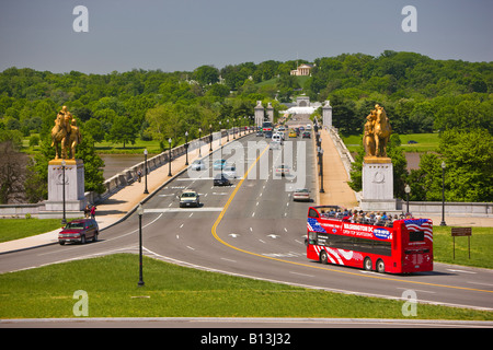WASHINGTON DC USA The Memorial Bridge überquert den Potomac River und tritt in Arlington National Cemetery Stockfoto