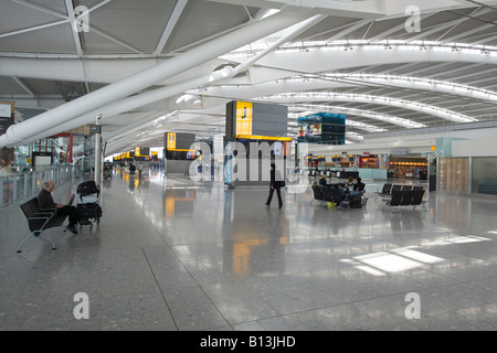 Neue Terminal 5 am Flughafen Heathrow, Architekt Richard Rogers Stockfoto