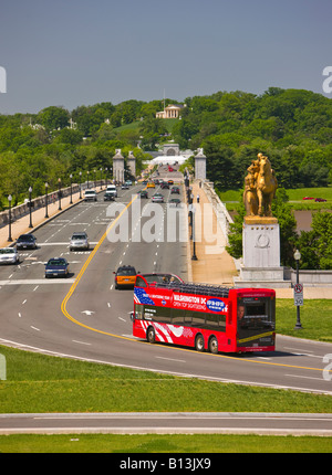 WASHINGTON DC USA The Memorial Bridge überquert den Potomac River Stockfoto