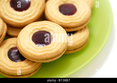 Jam und Rahm Kekse / Jammie Dodgers Stockfoto