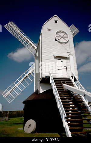 Sommertag im Jill Windmühle Clayton Village South Downs Sussex England Großbritannien UK Stockfoto