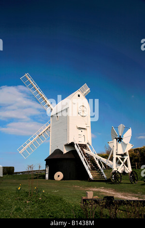 Sommertag im Jack und Jill Windmühlen Clayton Village South Downs Sussex England Großbritannien UK Stockfoto