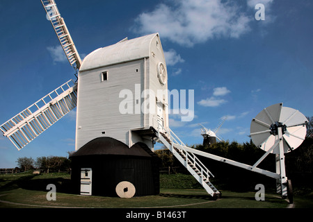 Sommertag im Jack und Jill Windmühle Clayton Village South Downs Sussex England Großbritannien UK Stockfoto