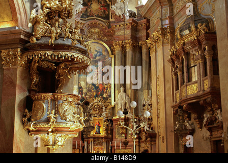 Kanzel von St. Petri Kirche in Wien Stockfoto