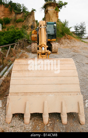 Bagger-Maschine. CAT Santo Stefano Roero, Piemont, Italien Stockfoto