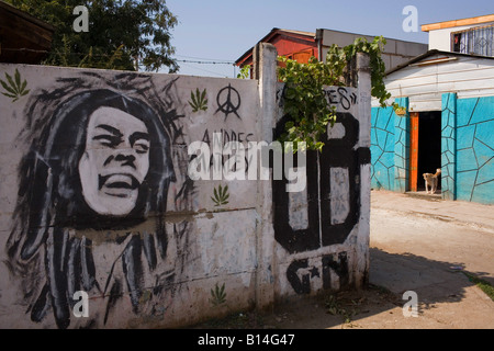 Malte ein Bild von Bob Marley an einer Wand in Chile Stockfoto