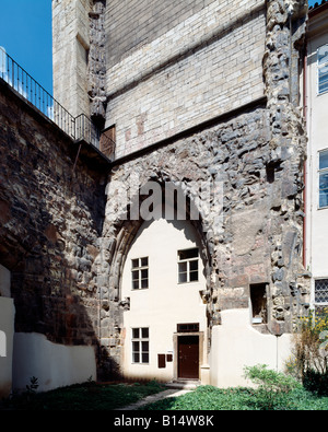 Prag, Malteserkirche Liebe Frau Unter der Kette, Westturm, 1. Hälfte-14. Halbmonatsschrift Stockfoto