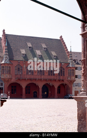 Freiburg, Breisgau, Rotes Kaufhaus, Fassade Stockfoto