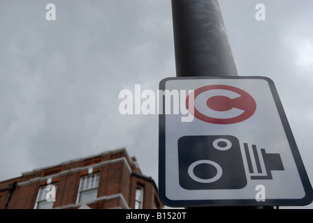 Melden Sie für Londoner Staugebühr mit Warnung der Kamera, in Chelsea, West London, england Stockfoto