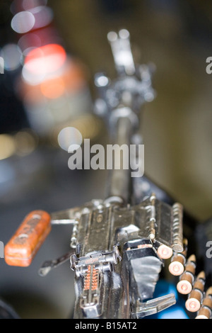 Maschinengewehr mit dem geladenen Schalen in einem Band Stockfoto