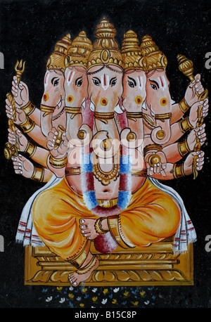 Fünf unter der Leitung Ganesh Wandbild auf einer Tempelwand in Madurai, Tamil Nadu, Indien Stockfoto