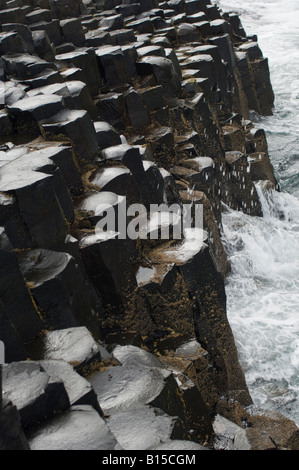 Nahaufnahme von tessellierte Felsformationen an die Giants Causeway, County Antrim, Nordirland Stockfoto