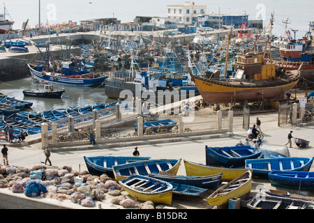 Fischerboote im Hafen. Essaouira, Marokko Stockfoto