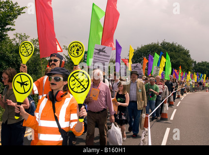 Demonstranten gegen die gehobelte 3. Heathrow Start-und Landebahn sagen eine emphatische NO Sipson Park 30. Mai 2008, UK. Stockfoto