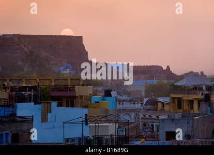SUNRISE leuchtet die Stadt JOHDPUR auch bekannt als die blaue Stadt RAJASTHAN Indien Stockfoto