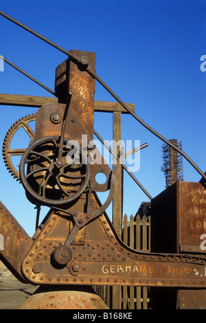 Rostenden Kran in die verlassenen Nitrat Bergbaugebiet der Humberstone, in der Nähe von Iquique, Chile Stockfoto