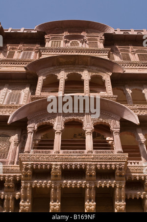 Das MEHERANGARH FORT von Maharaja Mann Singh erbaut 1806 ist ein schönes Beispiel der Rajput Architektur JOHDPUR RAJASTHAN Indien Stockfoto