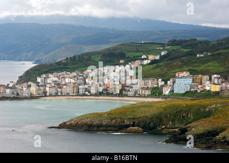 Blick über die Küste Dorf von Malpica de Bergantinos auf der atlantischen Küste von A Coruña Provinz in der spanischen Region Galicien. Stockfoto