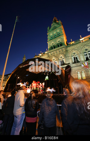 Von Chester, England. Weihnachten Leuchten Zeremonie im gotischen Stil Chester Rathaus in Northgate Street. Stockfoto