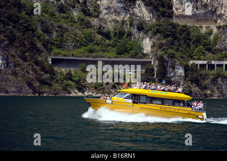 Ausflugsschiff am Gardasee in Italien Brescia Provinz Lombardei Stockfoto