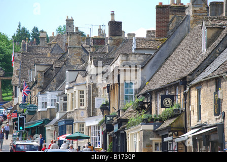 Die High Street, Burford, Cotswolds, Oxfordshire, England, Vereinigtes Königreich Stockfoto