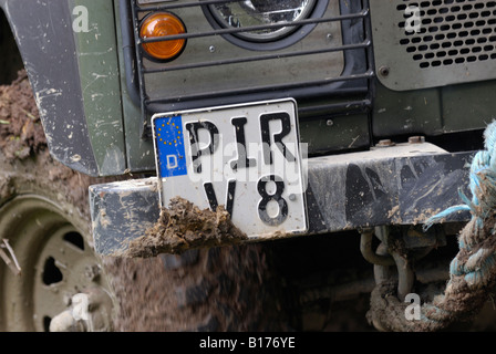 Land Rover Defender 90 V8 Benzin im Wettbewerb bei der ALRC nationalen 2008 RTV-Verhandlung. Stockfoto