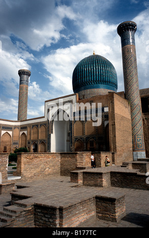 27. Mai 2006 - Grab Timur (Tamerlane, 1336-1405) und sein Enkel Ulugh Beg (1394-1449) in der usbekischen Stadt Samarkand. Stockfoto